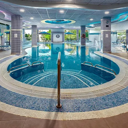 Ξενοδοχείο Palace 4*